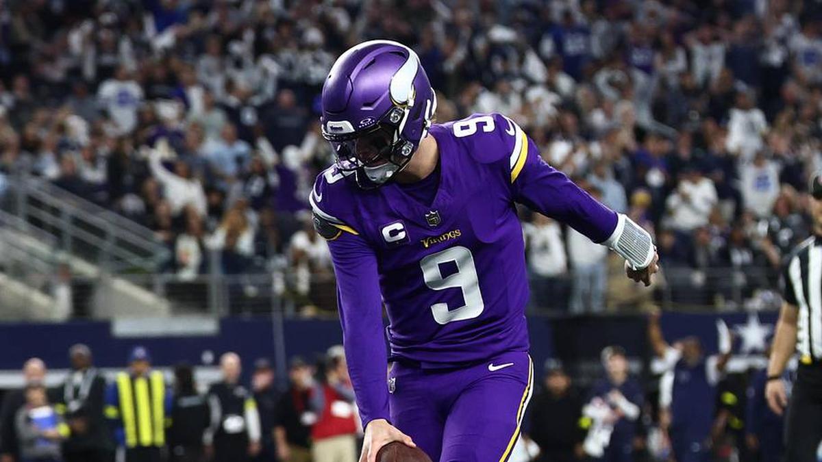  McCarthy did the "griddy" on his way to scoring a touchdown against the Cowboys in his eighth NFL game, despite being told by O'Connell not to do it. | Kevin Jairaj-Imagn Images 