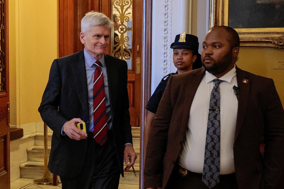 U.S. Sen. Bill Cassidy (R-LA) walks, on the day of Senate votes, on Capitol Hill in Washington, D.C., U.S., June 4, 2026. REUTERS/Evan Vucci
