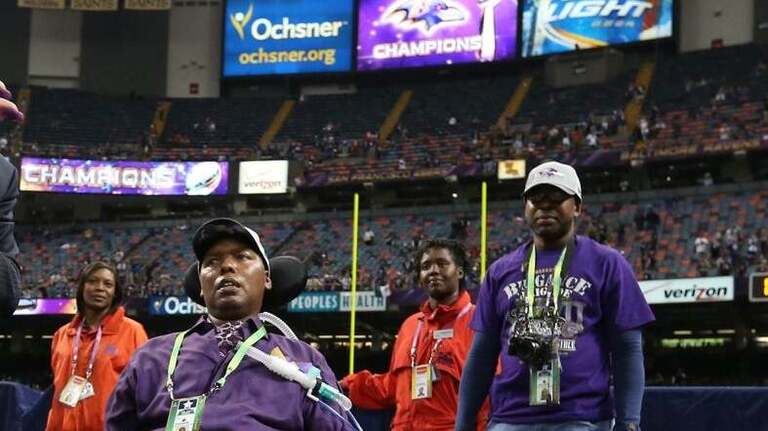 Ex-Ravens LB O.J. Brigance dies after 19-year battle with ALS 