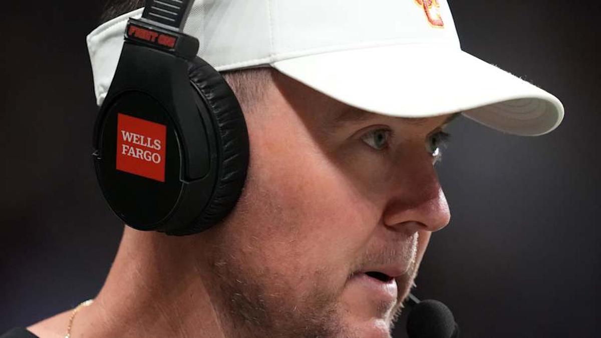  Dec 30, 2025; San Antonio, TX, USA; Southern California Trojans head coach Lincoln Riley watches in the first half against the TCU Horned Frogs during the Alamo Bowl at Alamodome. Mandatory Credit: Kirby Lee-Imagn Images | Kirby Lee-Imagn Images 