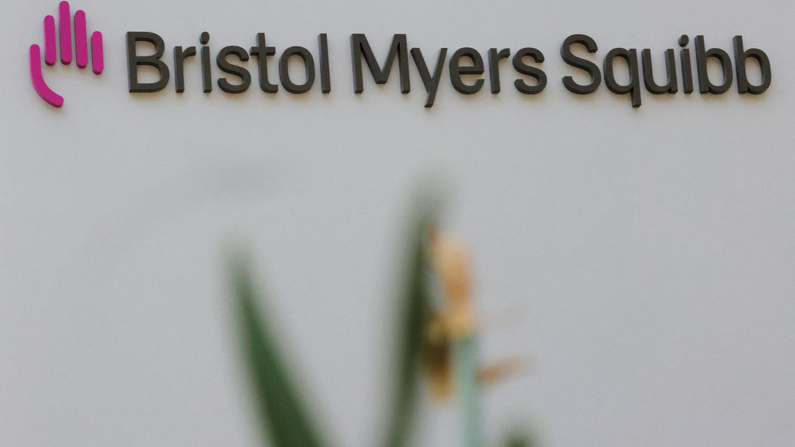 Bristol Myers discloses patient death in early-stage cell therapy study 