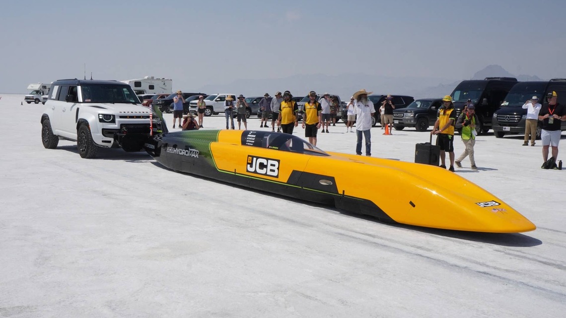 The JCB Hydromax Broke a Speed Record and I Was There to See It
