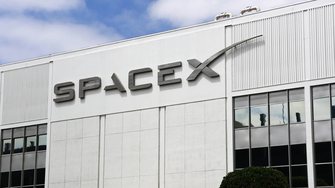 Bank of America backs SpaceX stock that may be in your 401(k)