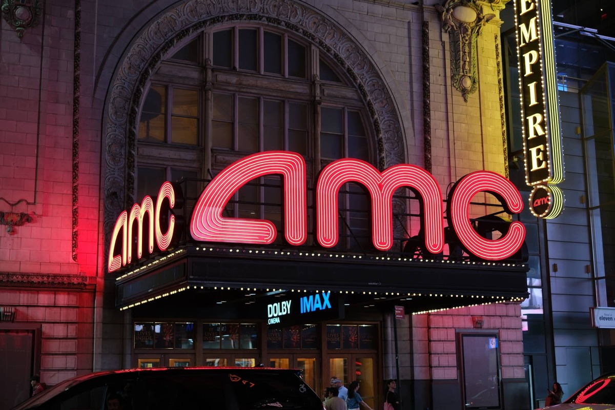  AMC raised fresh capital twice in June 2026, reviving concerns about shareholder dilution. 