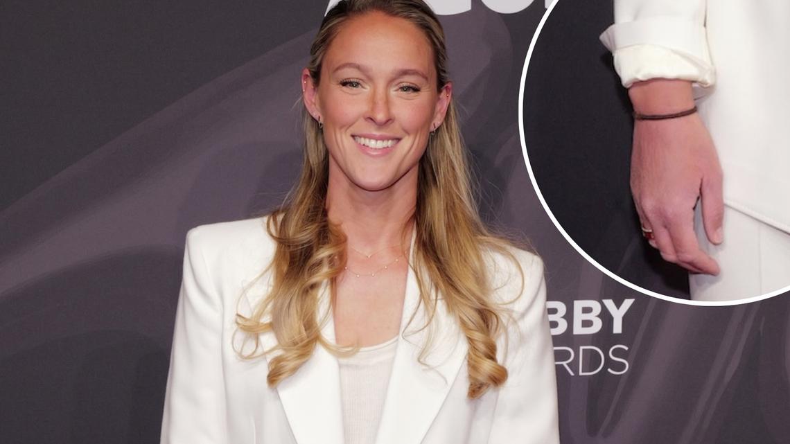 Kylie Kelce Laughs Off Relatable Wardrobe Malfunction at the 2026 Webby Awards 