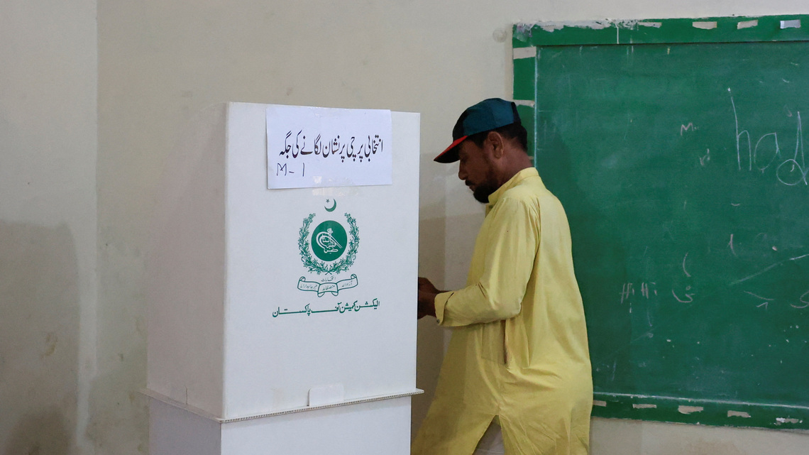 Pakistan's ruling party poised to win Kashmir elections amid deadly clashes, analysts say 