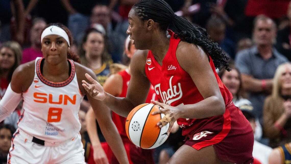 Caitlin Clark, Kelsey Mitchell combine for 68 as Fever trounce Sun