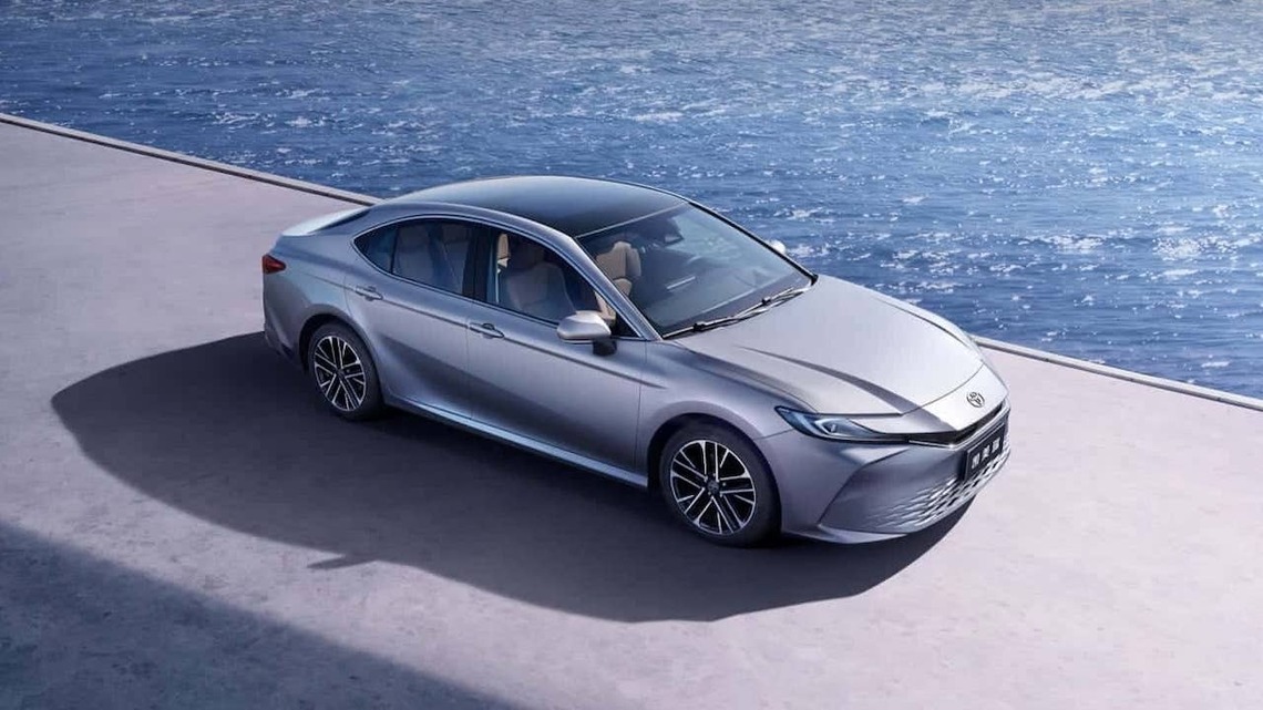 China's Toyota Camry Gets a Laptop-Sized Screen Update for 2027