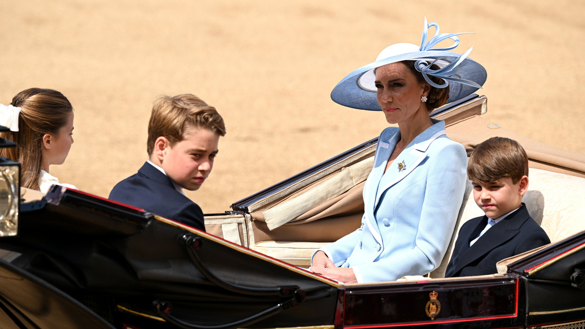 Kate Middleton probably didn't prepare her kids to be booed by protesters 