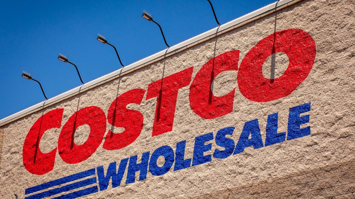 Costco storefront image.