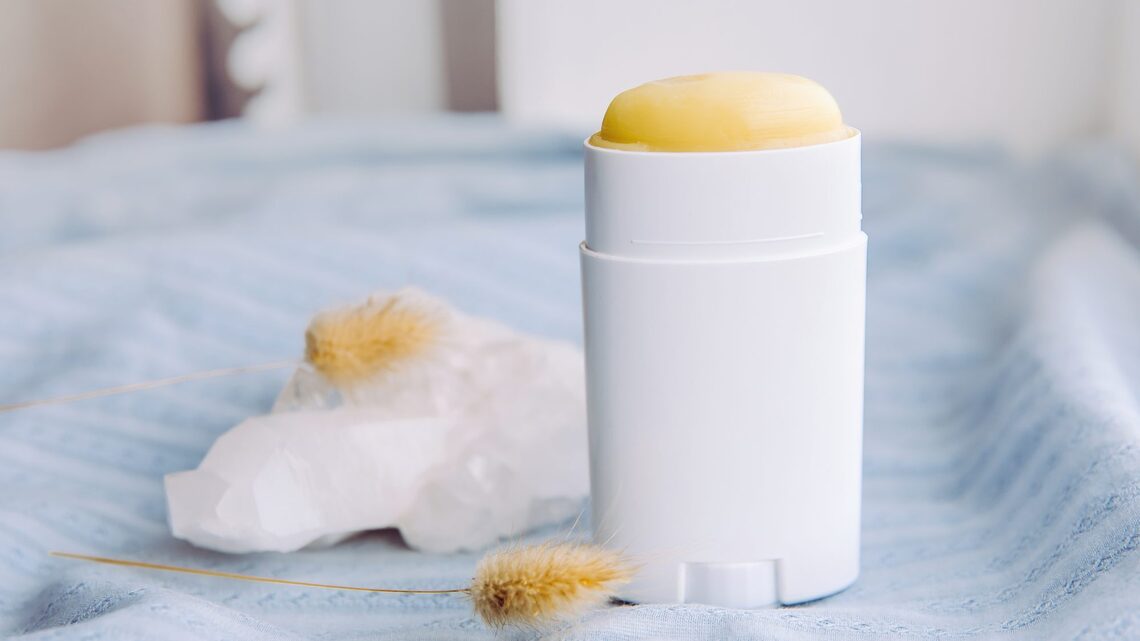 Refillable Deodorant Cases Explained: How the System Works and What Buyers Should Expect
