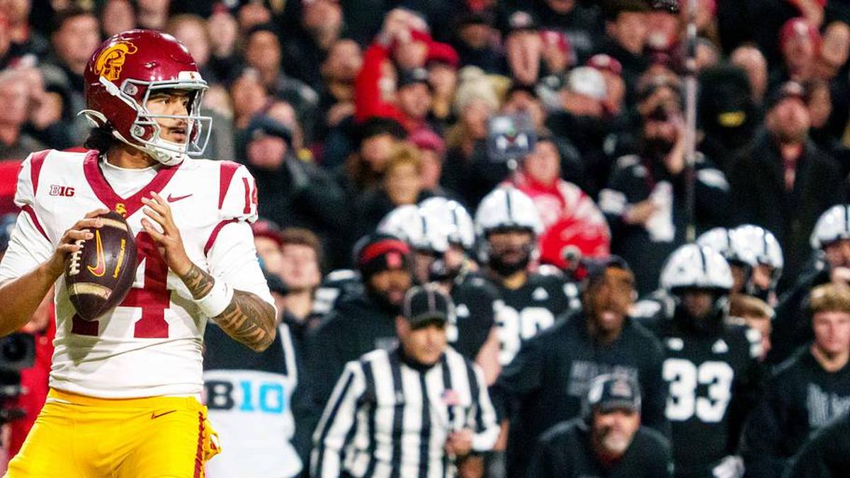  Nov 1, 2025; Lincoln, Nebraska, USA; Southern California Trojans quarterback Jayden Maiava (14) looks to pass against the Nebraska Cornhuskers during the second quarter at Memorial Stadium. Mandatory Credit: Dylan Widger-Imagn Images | Dylan Widger-Imagn Images 