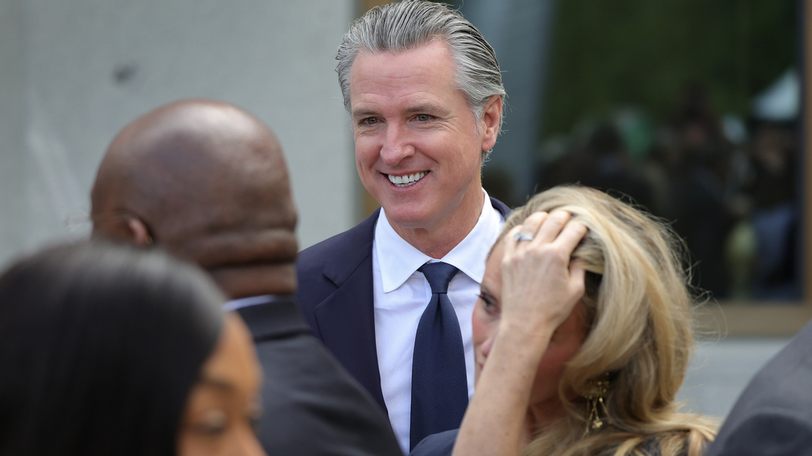 Carl P. Leubsdorf: Amid current battles, Democrats look ahead to 2028 