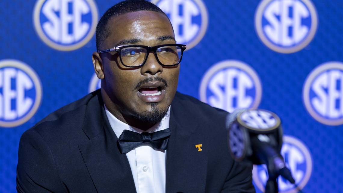Tennessee Football Star Suspended 2 Games for Accepting $427 Airline Ticket 