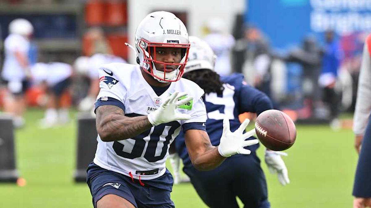  May 9, 2026; Foxborough, MA, USA; New England Patriots running back Jam Miller (30) makes a catch during the New England Patriots rookie camp at Gillette Stadium. Mandatory Credit: Eric Canha-Imagn Images | Eric Canha-Imagn Images 