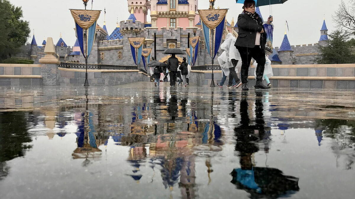 Torrential rains hit Orange County, send visitors scrambling for cover at Disneyland