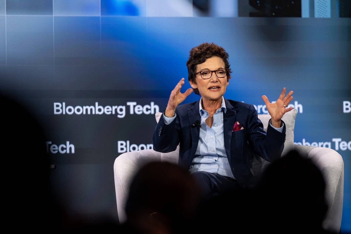  Fed President Mary Daly says next year could determine whether AI meets expectations 