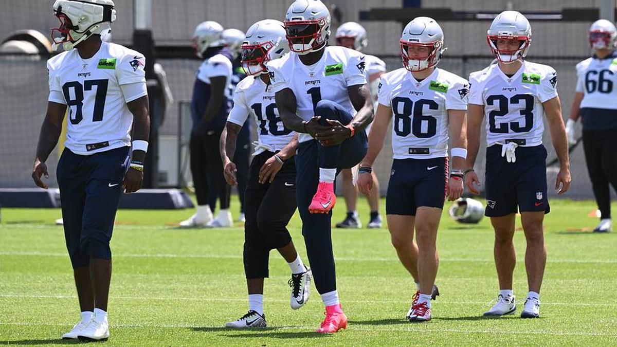 A.J. Brown practiced with the Patriots for the first time on Tuesday. | Eric Canha-Imagn Images 