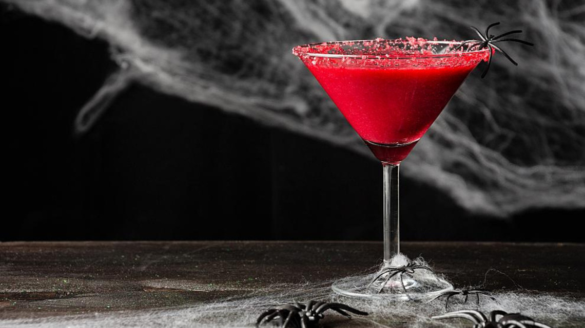 I asked bartenders for their best Halloween cocktails. These 5 are wickedly good 