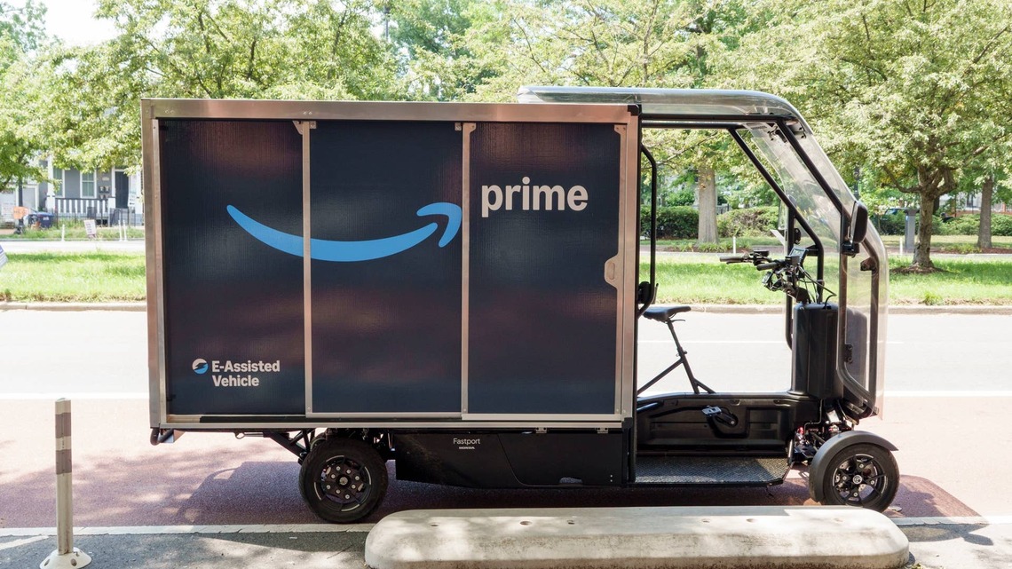 What is Amazon's free cash flow in 2026?