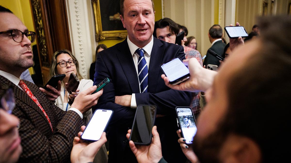 U.S. Sen. Eric Schmitt, R-Mo., talks to reporters as he leaves a Republican Caucus meeting at the U.S. Capitol on Nov. 7, 2025, in Washington, D.C. (Samuel Corum/Getty Images/TNS)