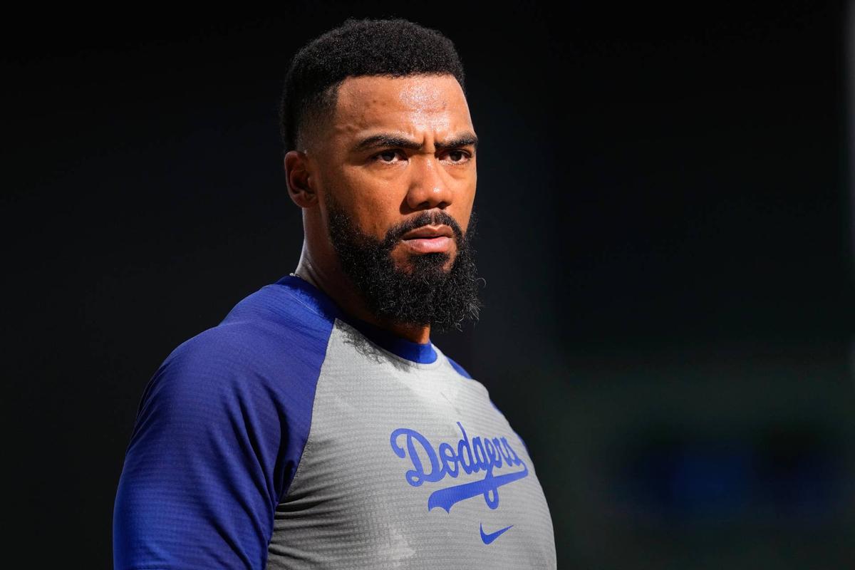  Los Angeles Dodgers right fielder Teoscar Hernandez (37) © Jeff Hanisch-Imagn Images