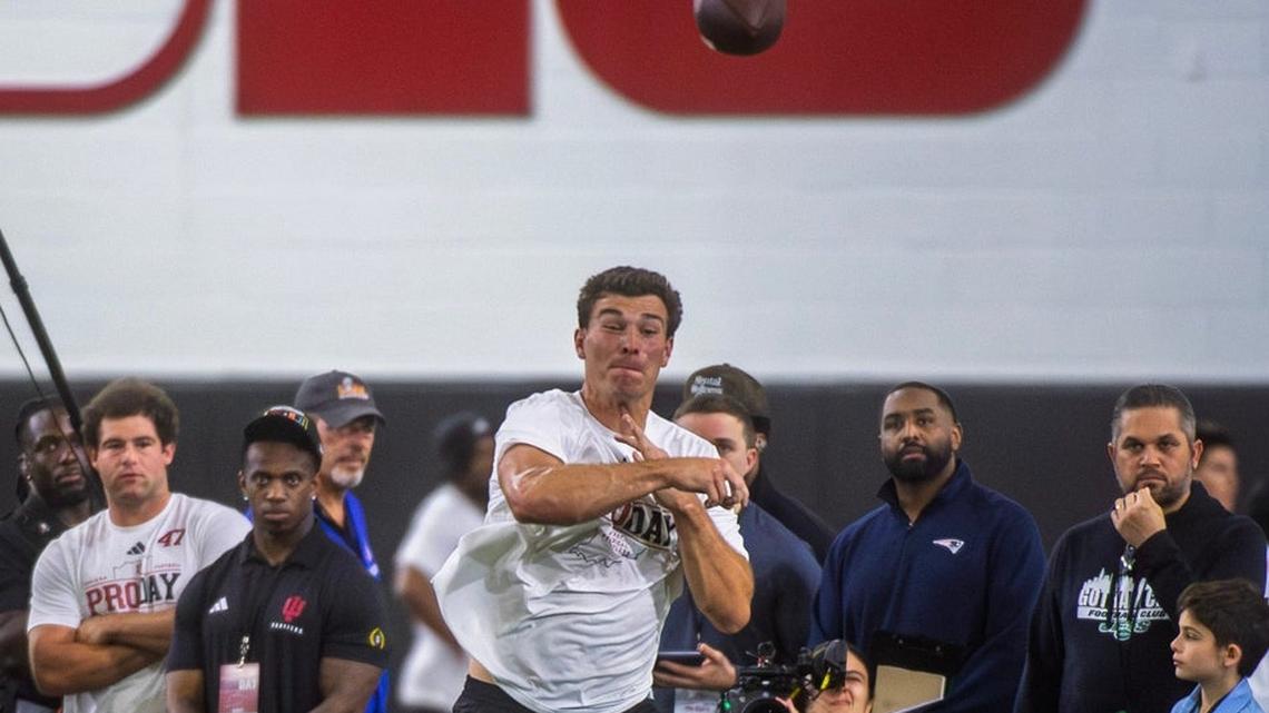 Indiana QB Fernando Mendoza shows NFL skills for Raiders, others at pro day 