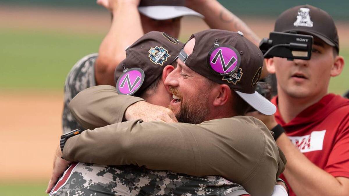  Alabama coach Rob Vaughn has established himself as one of college baseball's best young coaches. | Gary Cosby Jr. / USA TODAY NETWORK via Imagn Images 