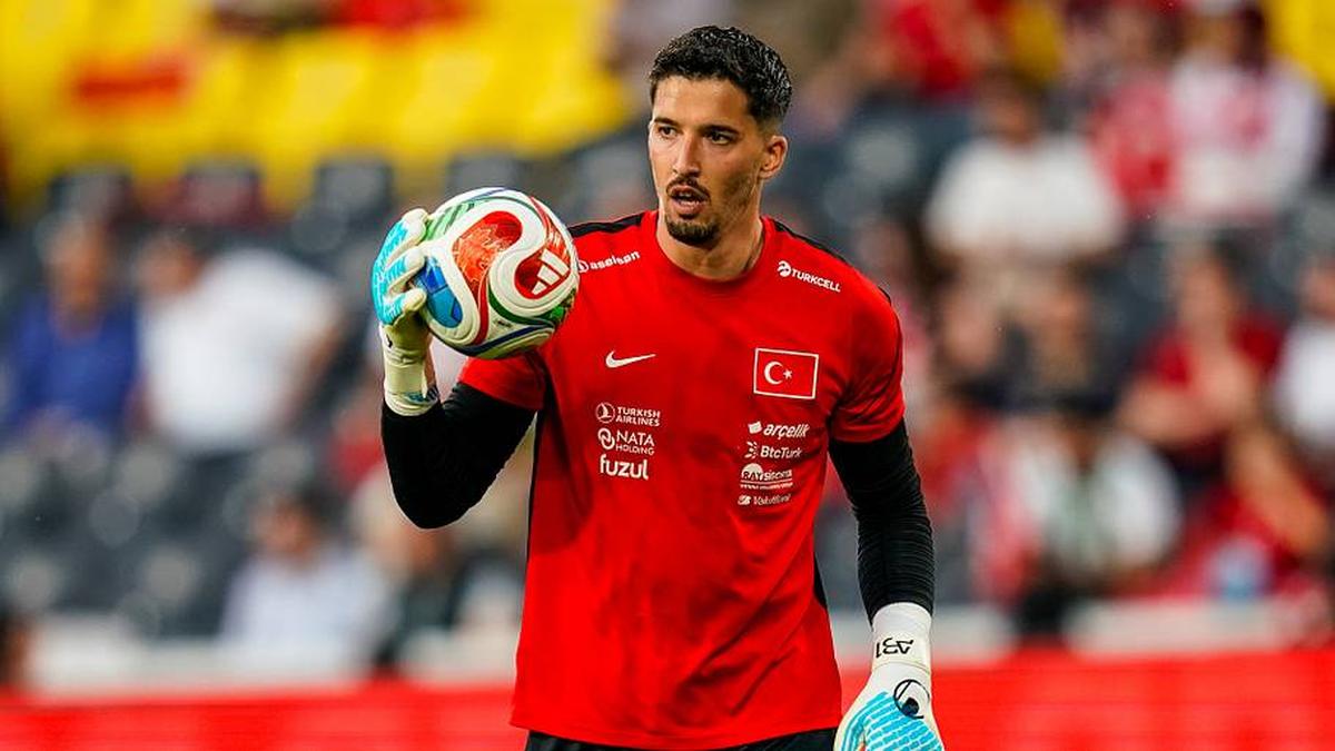  Altay Bayındır's Türkiye side are up against co-hosts USMNT. | Yagiz Gurtug/NurPhoto/Getty Images 