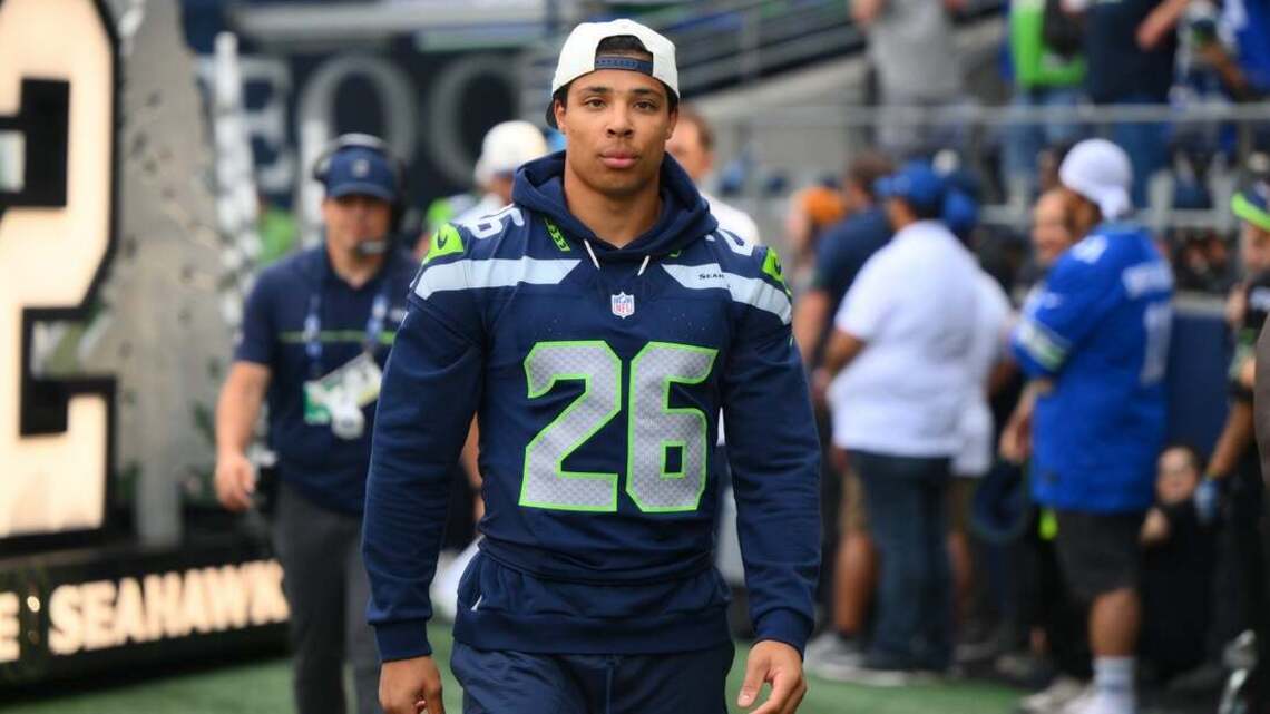 Seahawks open 21-day practice window for RB Zach Charbonnet 