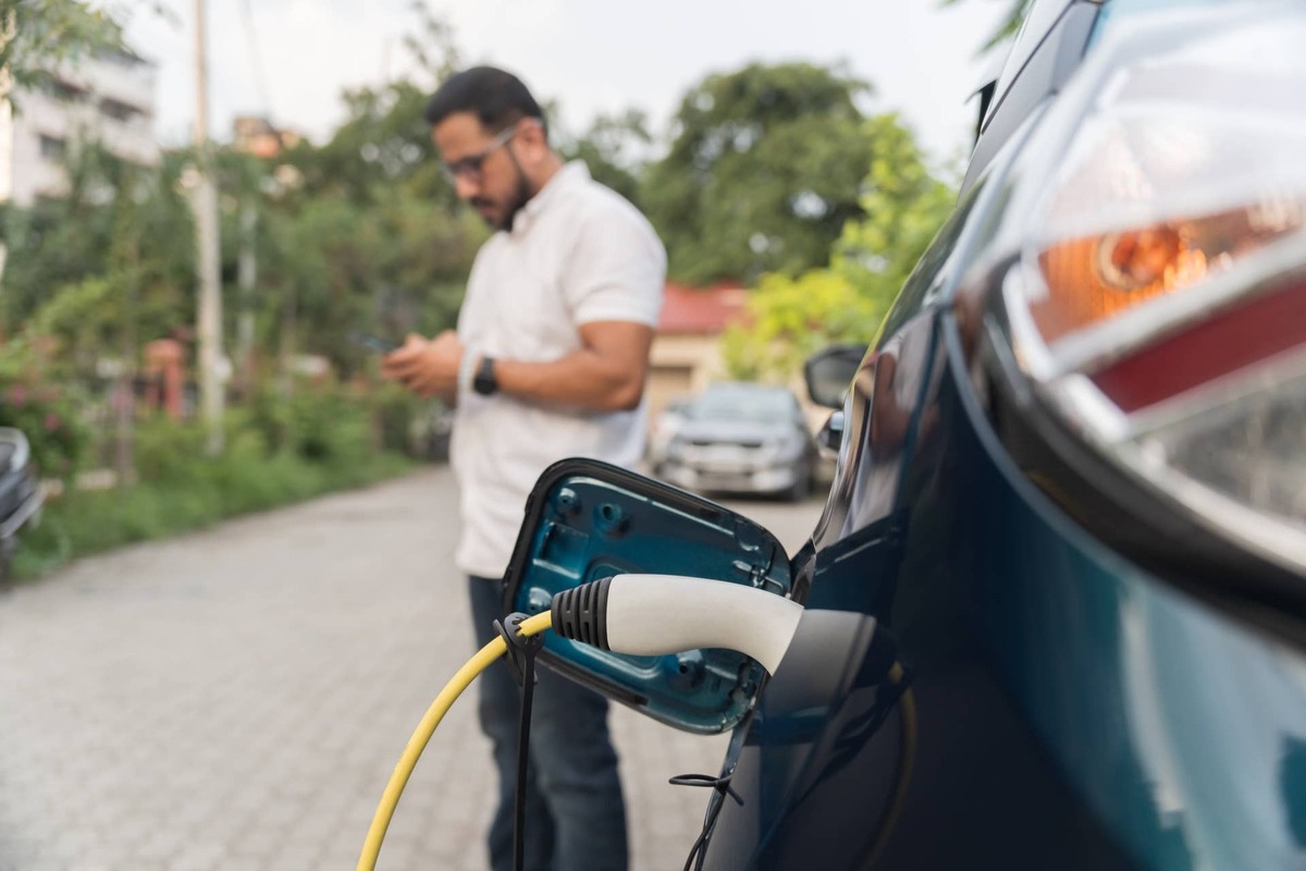  Battery electric vehicle sales accounted for 42% of sales in China in May, about 8x U.S. market share. 