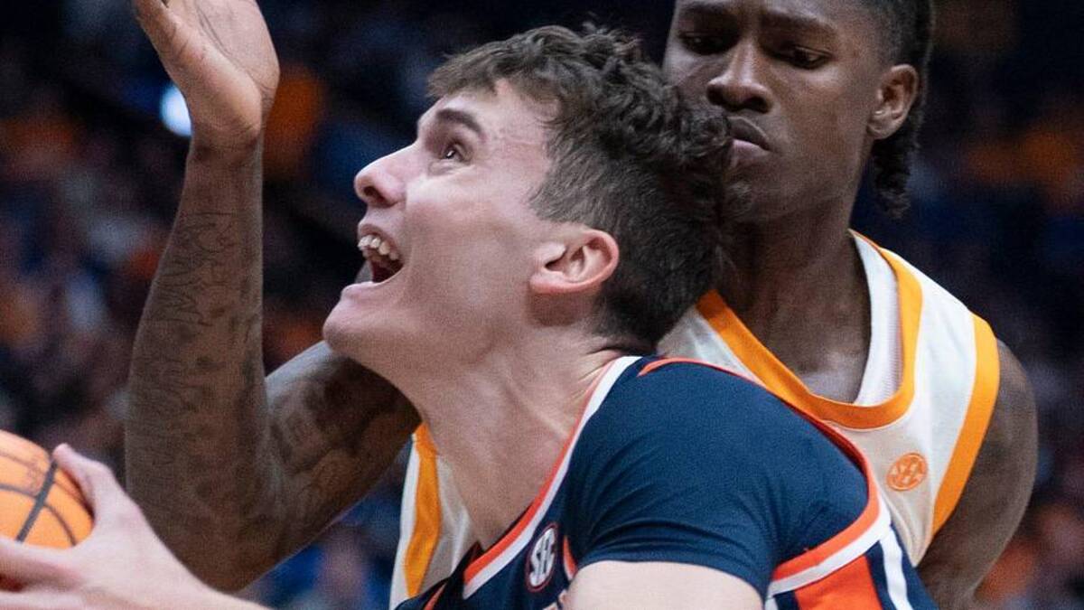  Auburn forward Filip Jovic (38) shoots against Tennessee center Felix Okpara (34) during their Day 2 2026 SEC Men's Basketball Tournament game at Bridgestone Arena in Nashville, Tenn., Thursday, March 12, 2026. | DENNY SIMMONS / THE TENNESSEAN / USA TODAY NETWORK via Imagn Images 
