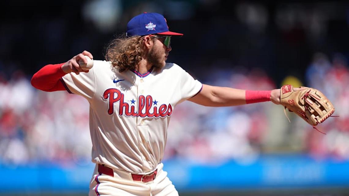  Apr 12, 2026; Philadelphia, Pennsylvania, USA; Philadelphia Phillies infielder Alec Bohm (28) throws to first against the Arizona Diamondbacks in the first inning at Citizens Bank Park. | Kyle Ross-Imagn Images 
