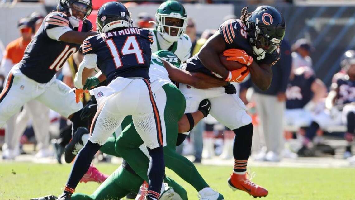Kyle Monangai, Tyson Bagent stand out as Bears flatten Jets 
