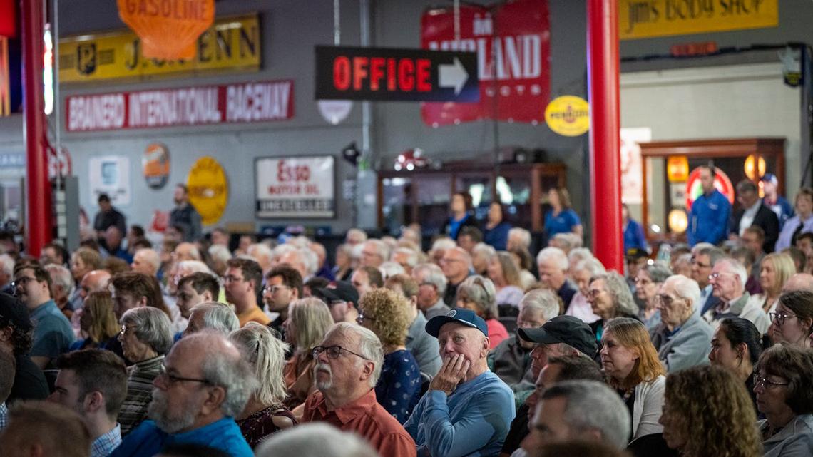 As annual meetings go virtual, Fastenal still makes it personal 