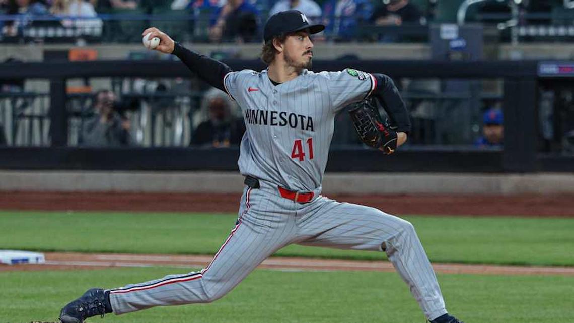  Apr 23, 2026; New York City, New York, USA; Minnesota Twins pitcher Joe Ryan (41) delivers a pitch during the first inning against the New York Mets at Citi Field. | Vincent Carchietta-Imagn Images 