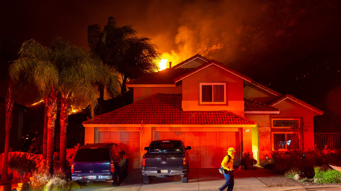 California homes face landscaping changes under 'Zone 0' fire rules 