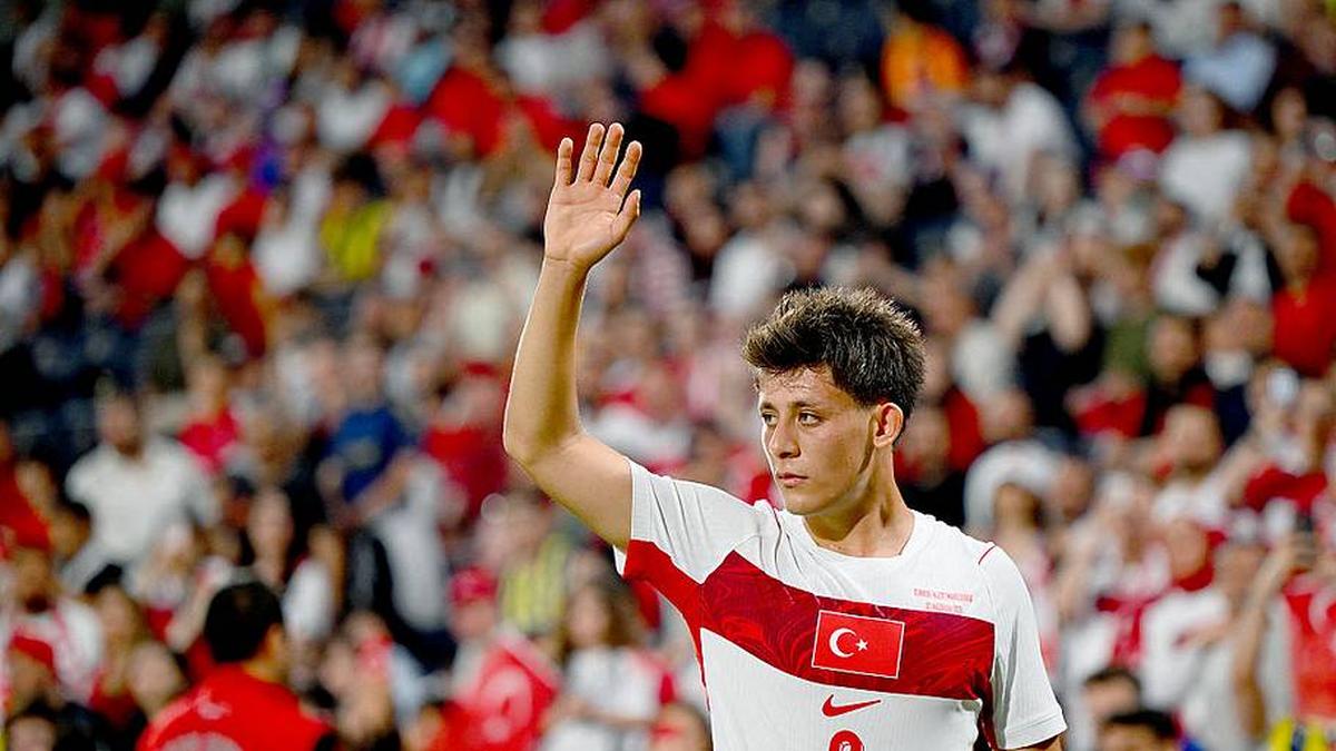  Arda Güler has an entire nation's hopes on his shoulders. | Yasin Akgul/AFP/Getty Images 