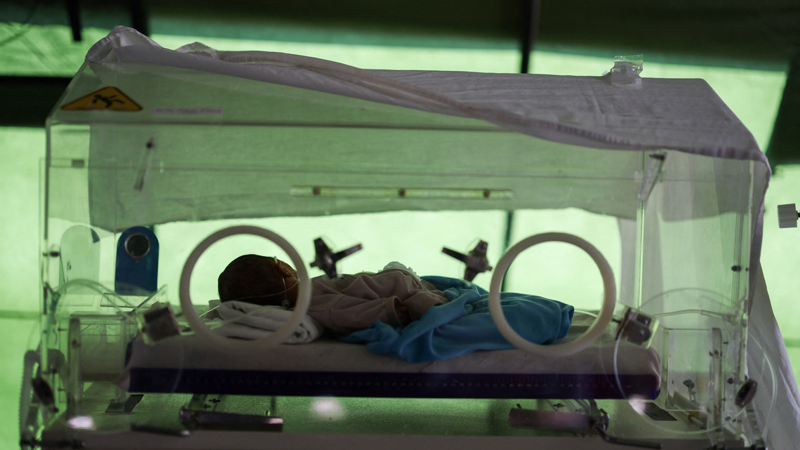 Indonesian mother 'grateful' after emergency birth during 7.7 quake