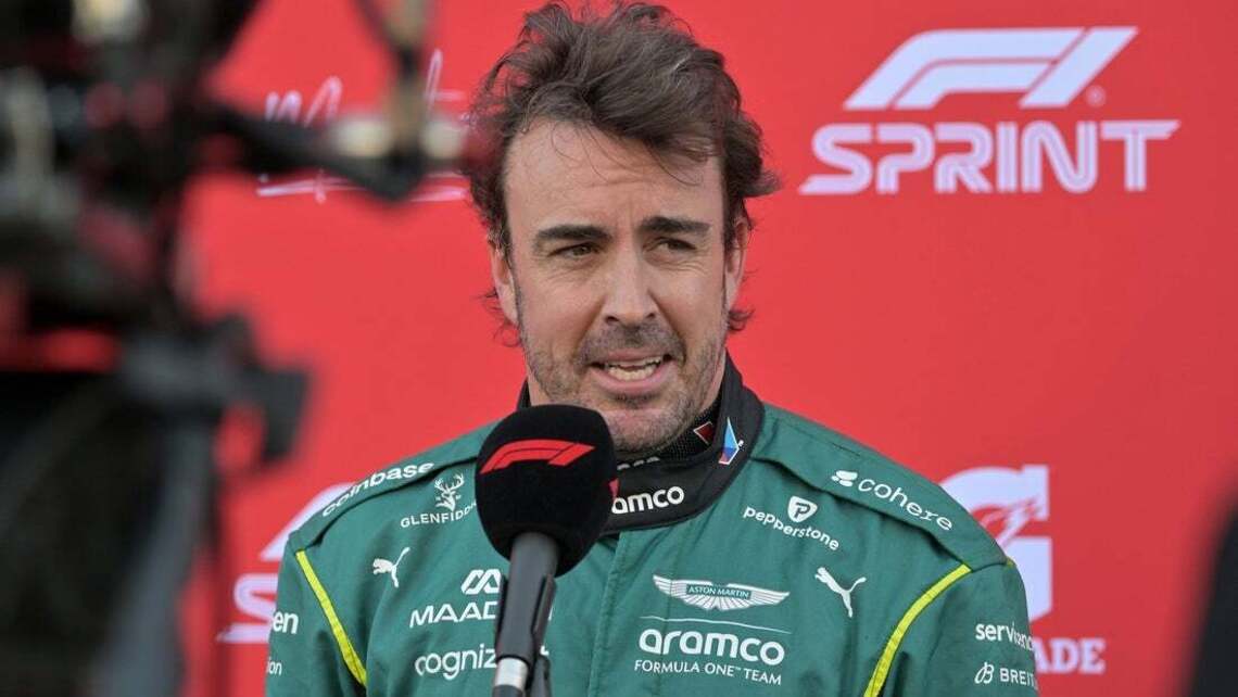 Fernando Alonso extends F1 career with new Aston Martin deal