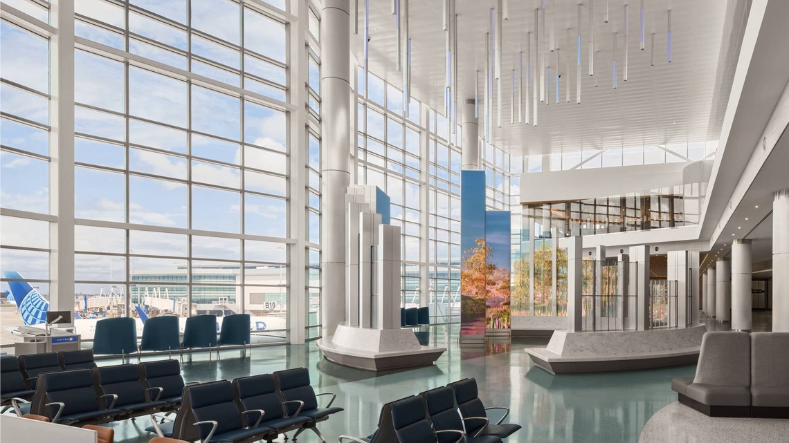 United Just Opened the Largest Airline Lounge in the Americas