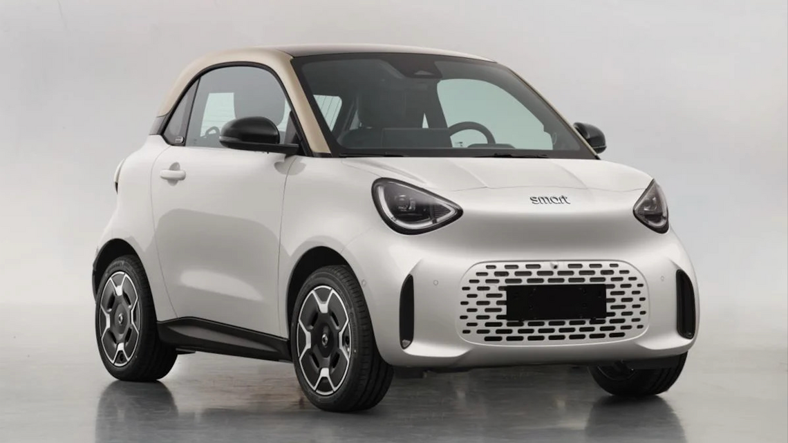 Smart's Tiny ForTwo Successor Is Back With Twice the Range 