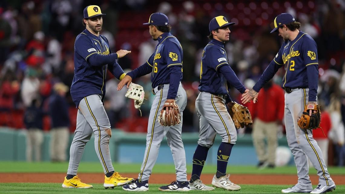 Garrett Mitchell's clutch hit lifts Brewers over Red Sox 