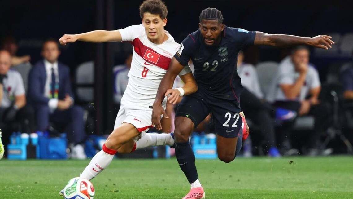 Philadelphia brings back USMNT D Mark McKenzie  