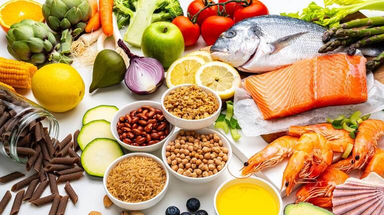 Is Low-Fat or Low-Carb Better for Weight Loss? Experts Settle the Debate