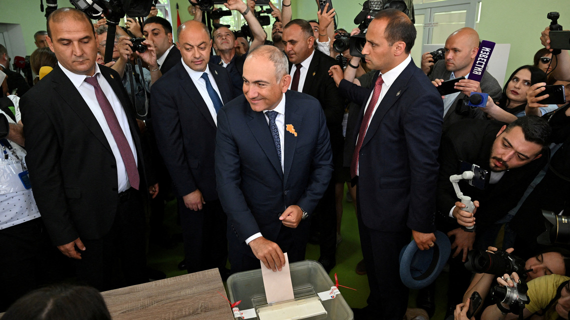 Armenia passes law restricting voting rights for citizens living abroad 