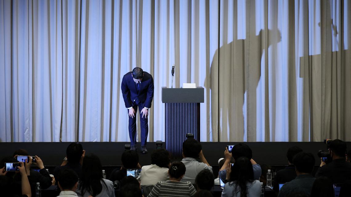 Shinsegae Chairman makes public apology amid backlash over Starbucks Korea campaign 