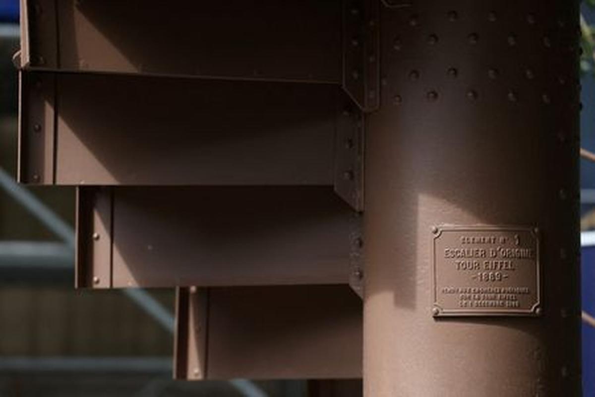 FILE PHOTO: A portion of the original staircase of the Eiffel Tower built by Gustave Eiffel in 1889 is displayed during a press preview ahead of its upcoming auction organized by Artcurial in Paris, France, May 13, 2026. REUTERS/Alice Sacco/File Photo