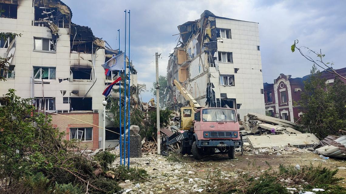 Putin accuses Ukraine of deadly attack on student dorm, orders military to prepare options 