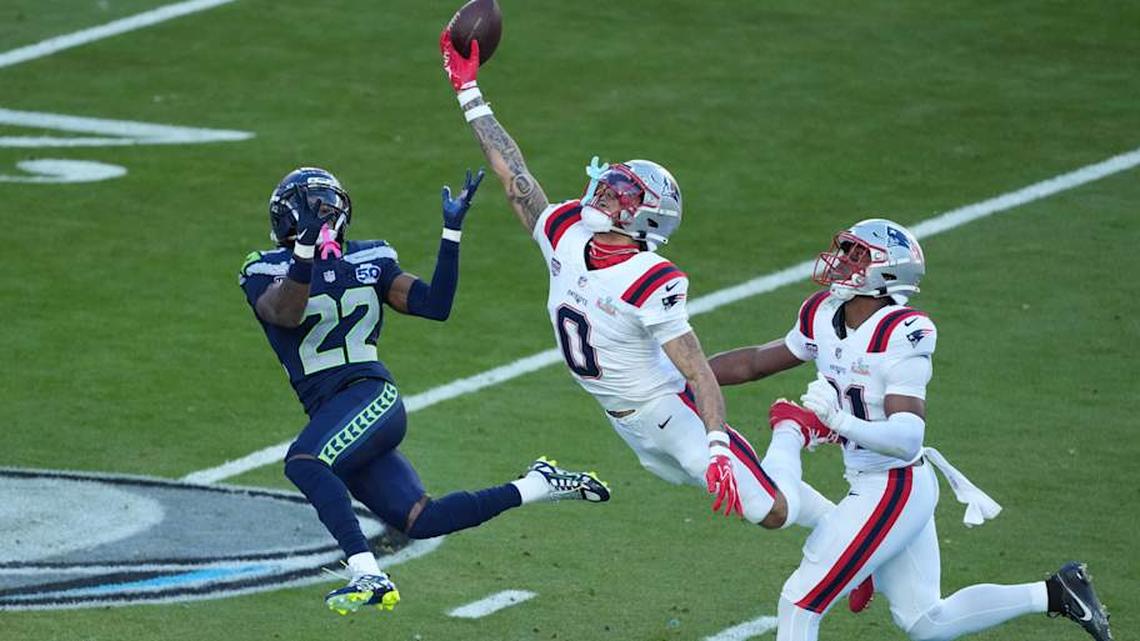  Feb 8, 2026; Santa Clara, CA, USA; New England Patriots cornerback Christian Gonzalez (0) breaks up a pass intended for Seattle Seahawks wide receiver Rashid Shaheed (22) in the first half in Super Bowl LX at Levi's Stadium. Mandatory Credit: Kirby Lee-Imagn Images | Kirby Lee-Imagn Images 